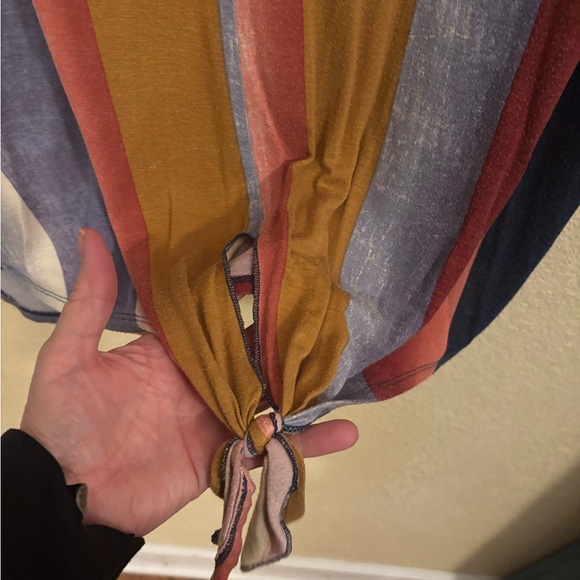 Colorful Striped V-Neck Women's Blouse With Tie Front, 3/4 Sleeves, Sz M - Picture 4 of 8